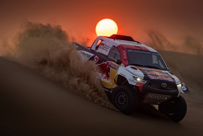 Toyota GR DKR Hilux EVO T1U Foto 4 Bron Red Bull Content Pool