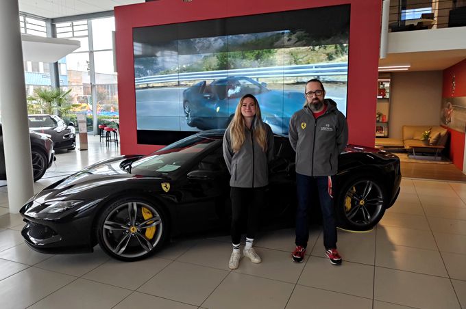 Laura van den Hengel tekent deal bij Ferrari met Mertel Motorsport!