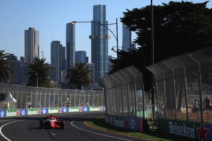 Formule 2 sprintrace Richard Verschoor