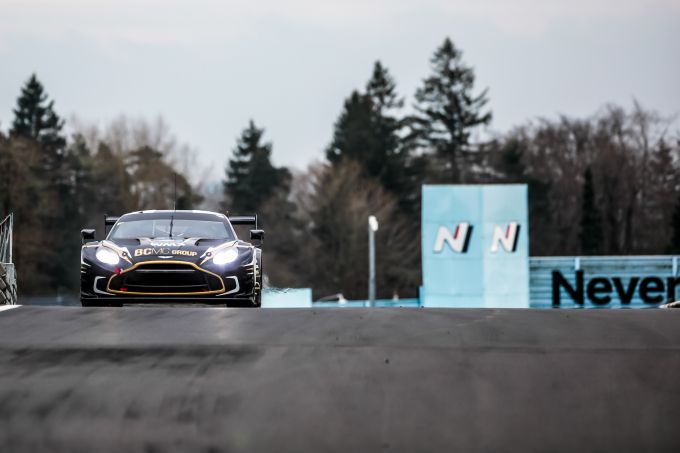 Aston_Martin_BMC_Group_Walkenhorst Motorsport Foto 2