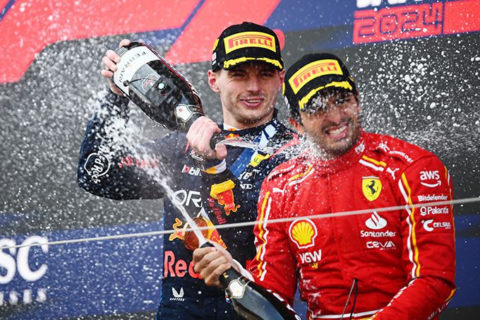 Max Verstappen en Carlos Sainz