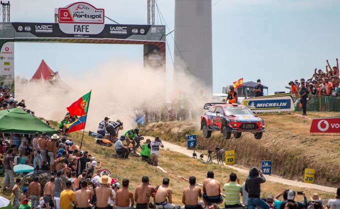 WRC Rally de Portugal 2024 Hyundai jump