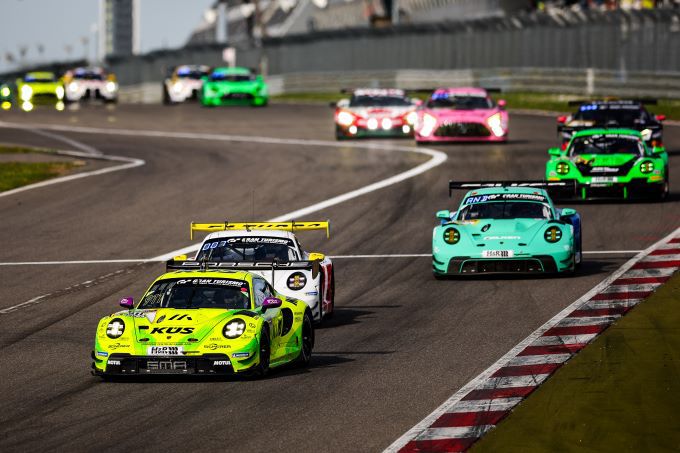 Porsche @ 24H Nurburgring-Nordschleife 2024 Foto 5 Porsche_911_GT3_R_Manthey_EMA_Nr911_Laurens_Vanthoor_B_Thomas_Preining_A__Kevin_Estre_F_Ayhancan_Guven_TR