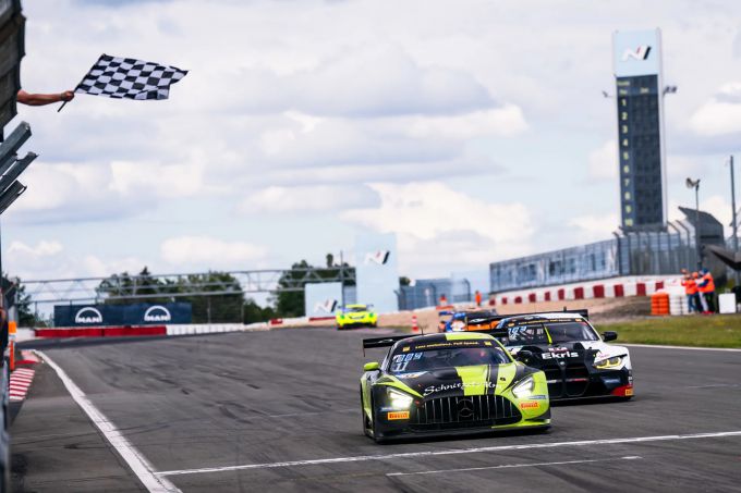 ADAC GT Masters ‘Road to DTM’ Nürburgring derde plaats voor Maxime Oosten