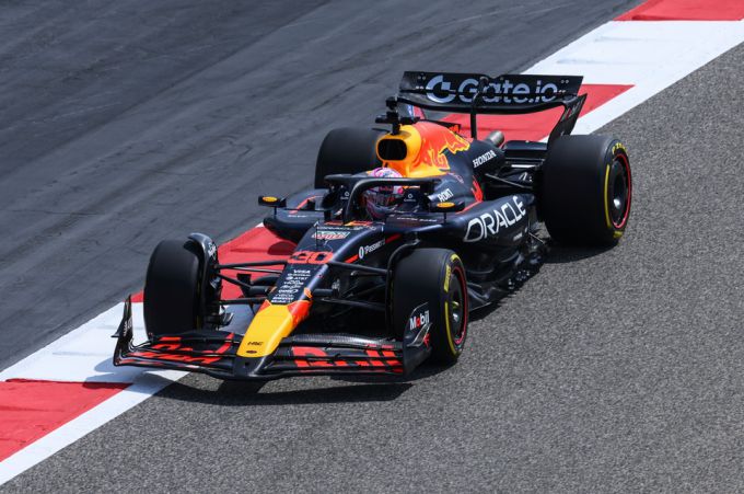 Oracle Red Bull Racing Bahrain International Circuit Max Verstappen Liam Lawson test- en filmdag RB21 Foto 14