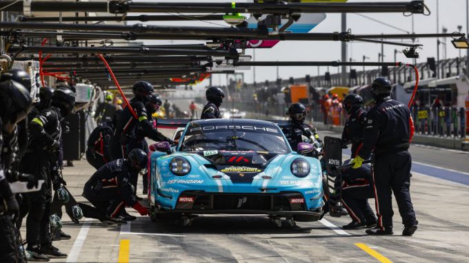 FIA World Endurance Championship WEC Qatar 1812km Porsche kwalificatie Foto 5 Manthey pitstop
