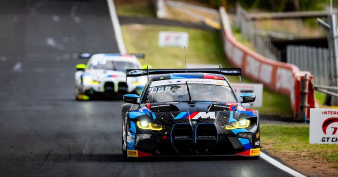 Bathurst 12H 2025 BMW en Team WRT winnaar met Sheldon en Kelvin Vander Linde Foto 1