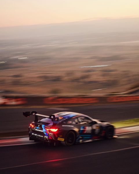Bathurst 12H 2025 BMW en Team WRT winnaar met Sheldon en Kelvin Vander Linde Foto 5