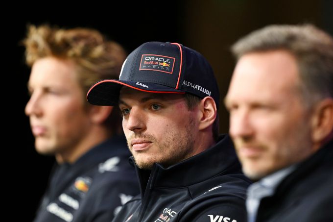 Liam Lawson en Max Verstappen Red Bull Racing F1