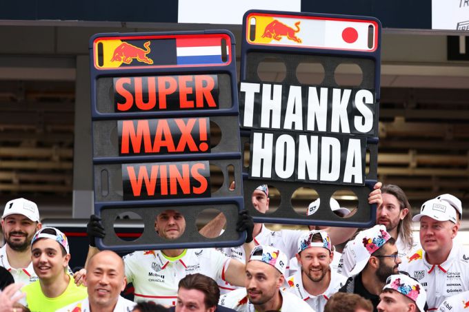 Max Verstappen winnaar GP Japan 2025 perfect afscheid Honda Foto 2