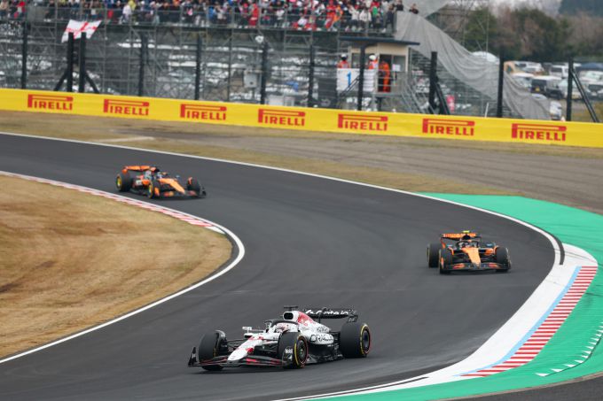 GP Japan 2025 Pirelli Foto 1 Max Verstappen Red Bull