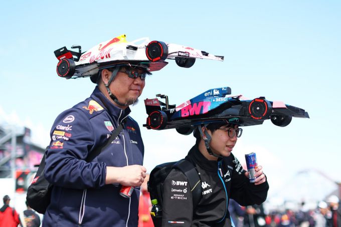 Max Verstappen Yuki Tsunoda Red Bull RB21 F1-weekend GP Japan 2025