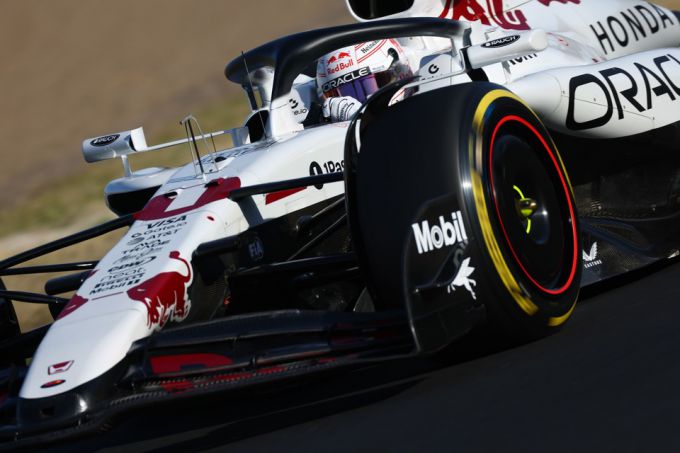 Max Verstappen Yuki Tsunoda Red Bull RB21 F1-weekend GP Japan 2025