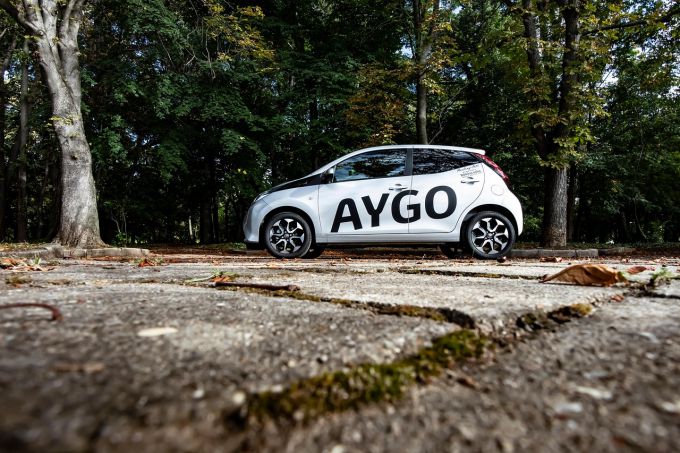 Waarom coureurs privé lang niet altijd in sportwagens rondrijden