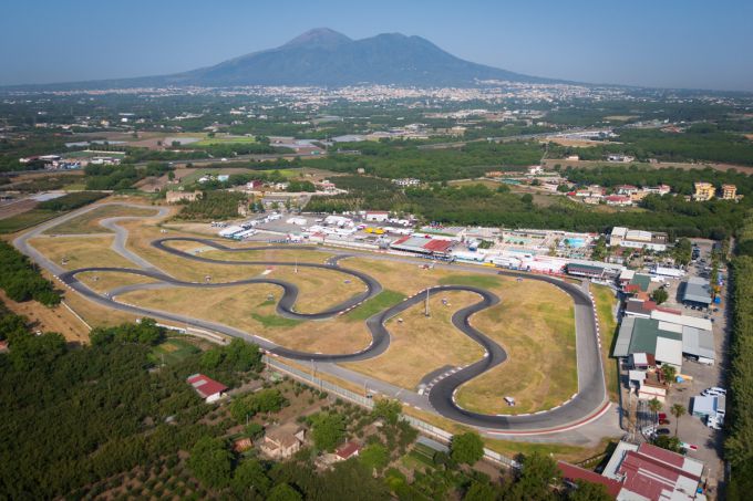 Mondokart.com FIA Karting Europees Kampioenschap op het Naples International Circuit