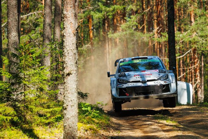 Oliver Solberg en Elliott Edmondson winnaars FIA World Rally Championship 2025 Delfi Rally Estonia - Toyota GR Yaris Rally1 Foto 16