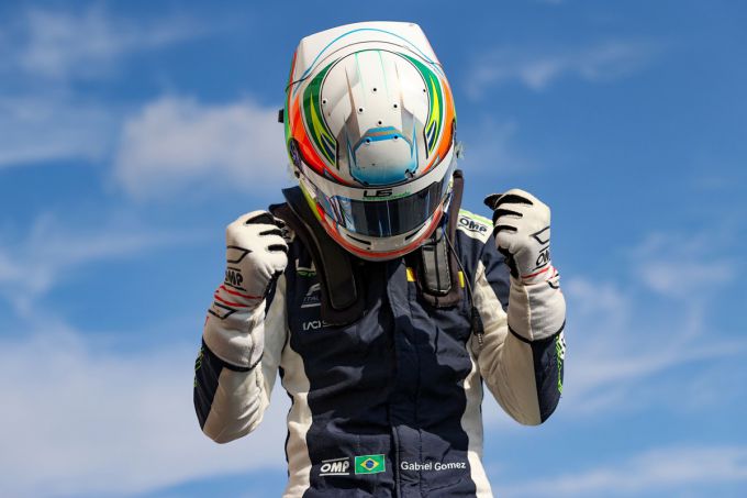 Gabriel Gomez - 2 overwinningen en 1 podiumplaats vormen de eindstand voor de eerste leider van het E4-kampioenschap