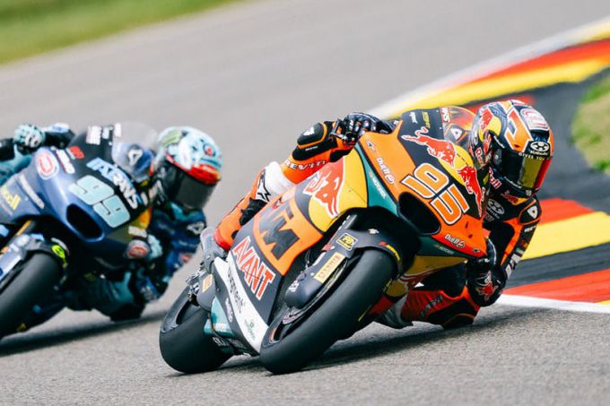 Collin Veijer plat door de bocht