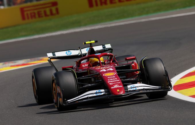 Lewis Hamilton F1 Ferrari @ GP Spa-Francorchamps Foto 2 actie