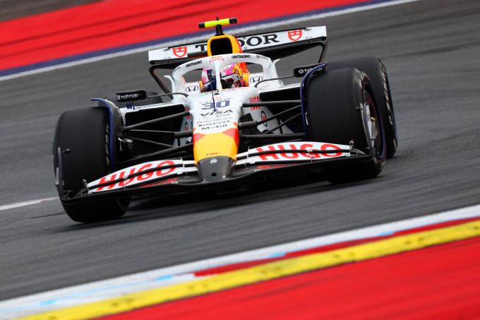 VCARB F1 Liam Lawson actie