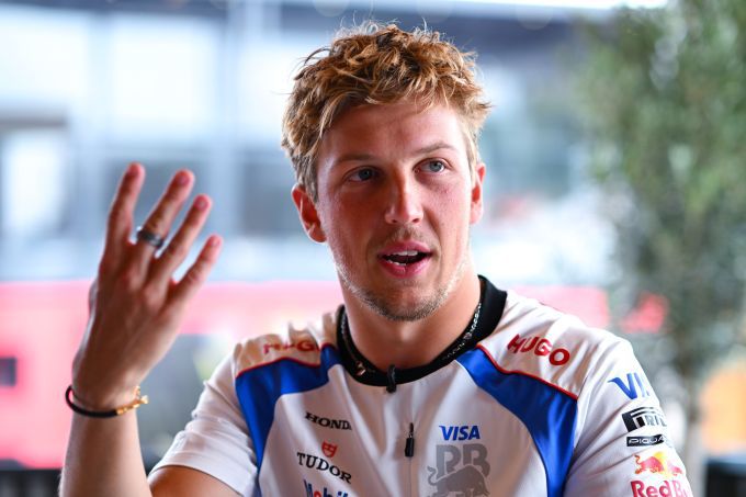 VCARB F1 Liam Lawson portret