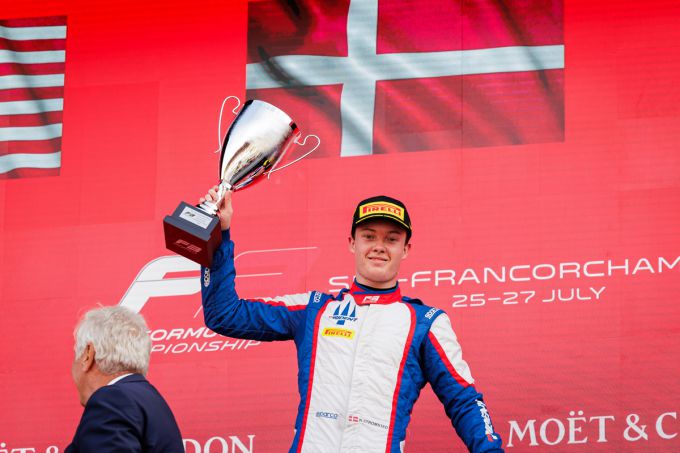 Trident domineert met Strmsted en herover de leiding in het teamklassement