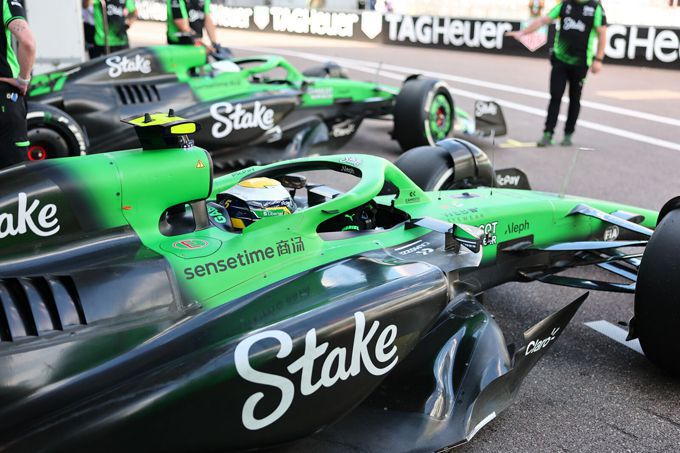 Overstap van Jonathan Wheatley van Red Bull naar het huidige Sauber- en toekomstige Audi-team Foto 2 Sauber F1 bolides op de grid