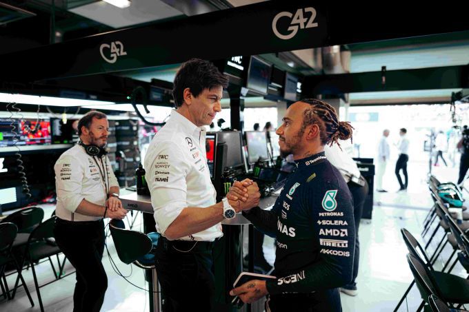 Lewis Hamilton en Toto Wolff F1 Mercedes