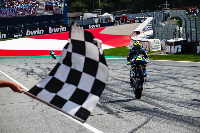 Moreira wint in Moto2™ met Pirelli supersoft