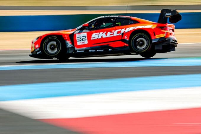 GT World Challenge Europe powered by AWS - Sprint Cup in Magny-Cours Foto 3