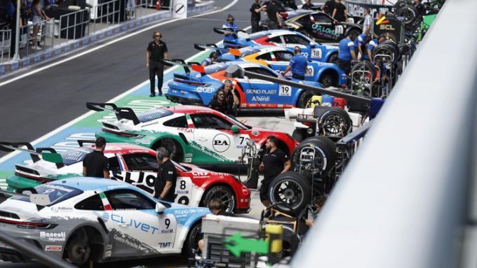 Porsche Mobil 1 Supercup Hungaroring 2025 Foto Porsche Newsroom 9