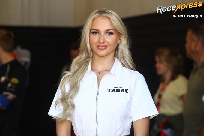 Grid girl TABAC Classic GP