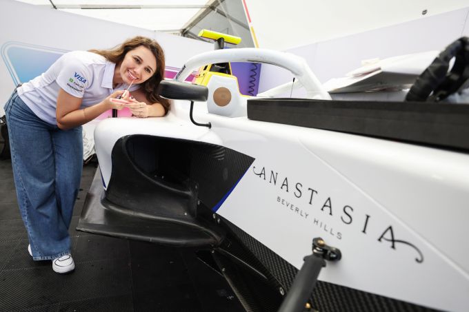 Red Bull Academy Programme krijgt een make-over met Anastasia Beverly Hills in een nieuwe langetermijnovereenkomst als beautyteam-partner