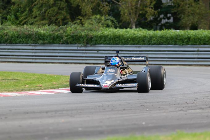 John Player Special-auto