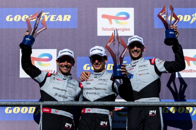 Pole en podium voor Ferdinand Habsburg in Spa