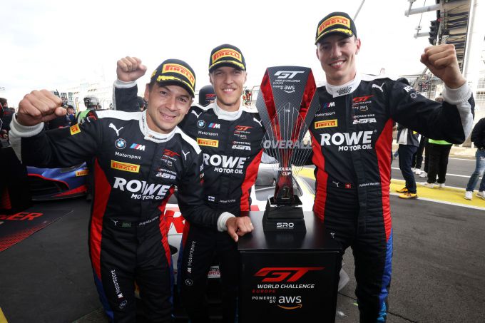 GT World Challenge powered by AWS Nrburgring 2025 Foto 2 winnaars Raffaele Marciello, Augusto Farfus en Jesse Krohn