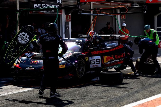 GT World Challenge powered by AWS Sprint Cup 2025 Valencia Foto 9