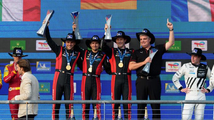 FIA World Endurance Championship-seizoen 2025 Circuit of The Americas Lone Star Le Mans in Austin, Texas USA - Porsche Penske Motorsport, Manthey 1st Phorm en Iron Dames Foto 1