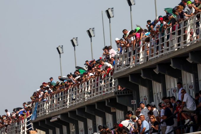 GT World Challenge powered by AWS Sprint Cup 2025 Valencia Foto 11