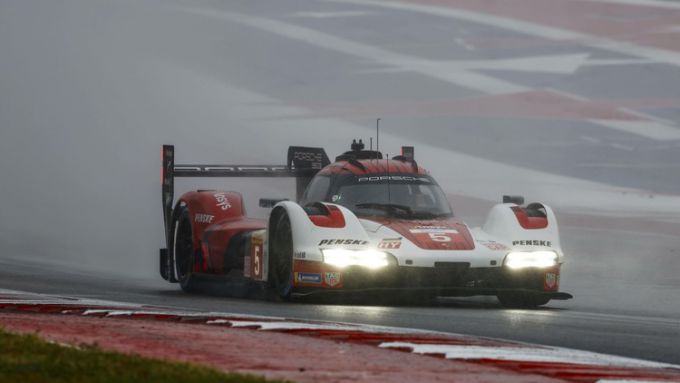 FIA World Endurance Championship-seizoen 2025 Circuit of The Americas Lone Star Le Mans in Austin, Texas USA - Porsche Penske Motorsport, Manthey 1st Phorm en Iron Dames Foto 9