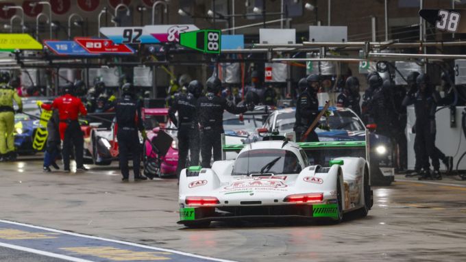 FIA World Endurance Championship-seizoen 2025 Circuit of The Americas Lone Star Le Mans in Austin, Texas USA - Porsche Penske Motorsport, Manthey 1st Phorm en Iron Dames Foto 13