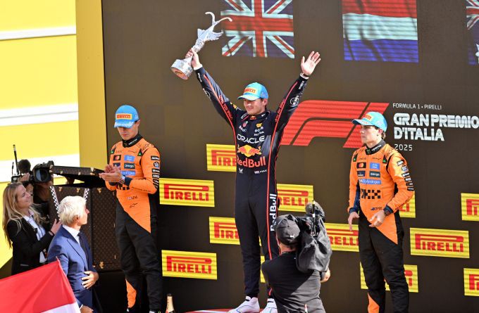 Max Verstappen F1 Red Bull wint GP Italie 2025 Foto 3 Max Verstappen als winnaar op podium Bron foto: Red Bull Content Pool