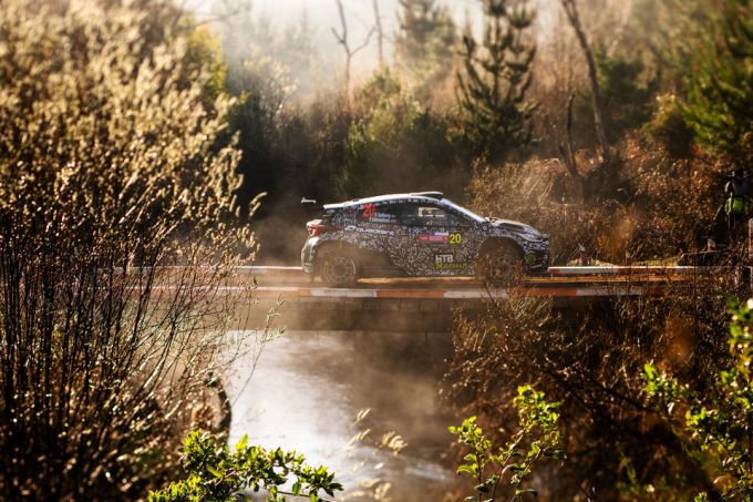 Oliver Solberg en Elliott Edmondson WRC2-kampioenen 2025 Rally Chile Bio Bío