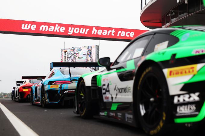 GT World Challenge powered by AWS Nürburgring 2025 Foto 24