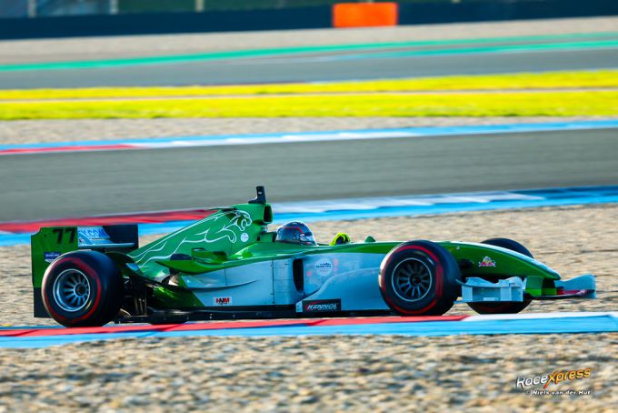 PURE SOUND V10 Formula One: Jaguar R5