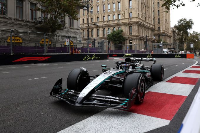 Mercedes versus Ferrari in GP van Azerbeidzjan � Bakoe Foto 6