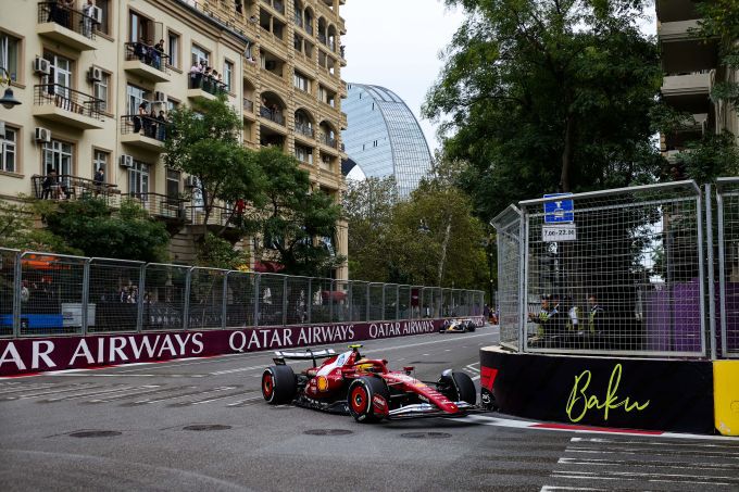 Mercedes versus Ferrari in GP van Azerbeidzjan � Bakoe Foto 3