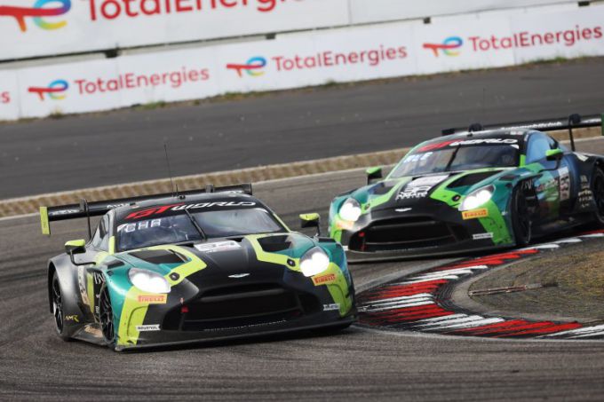 GT World Challenge powered by AWS Nrburgring 2025 Foto 14