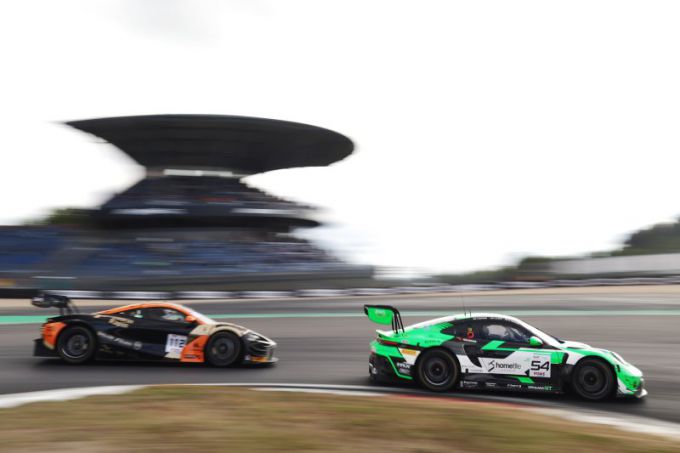 GT World Challenge powered by AWS Nrburgring 2025 Foto 15