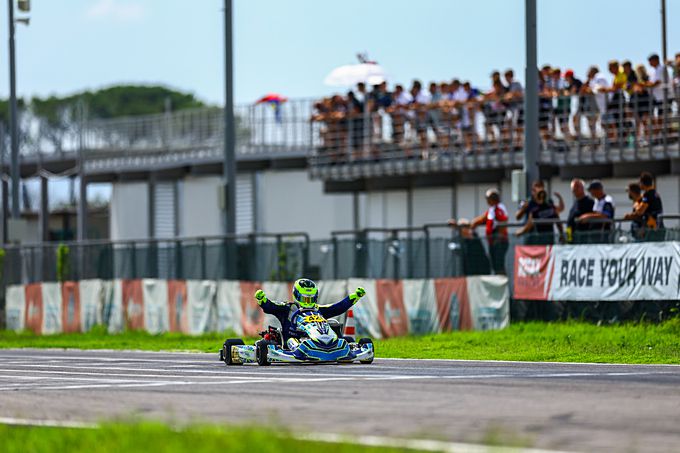 Sem Knopjes wint in Sarno photo BRP Rotax - Hellofoto